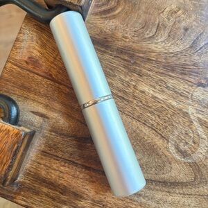 Mary Kay Silver Retractable Twist Makeup Brush